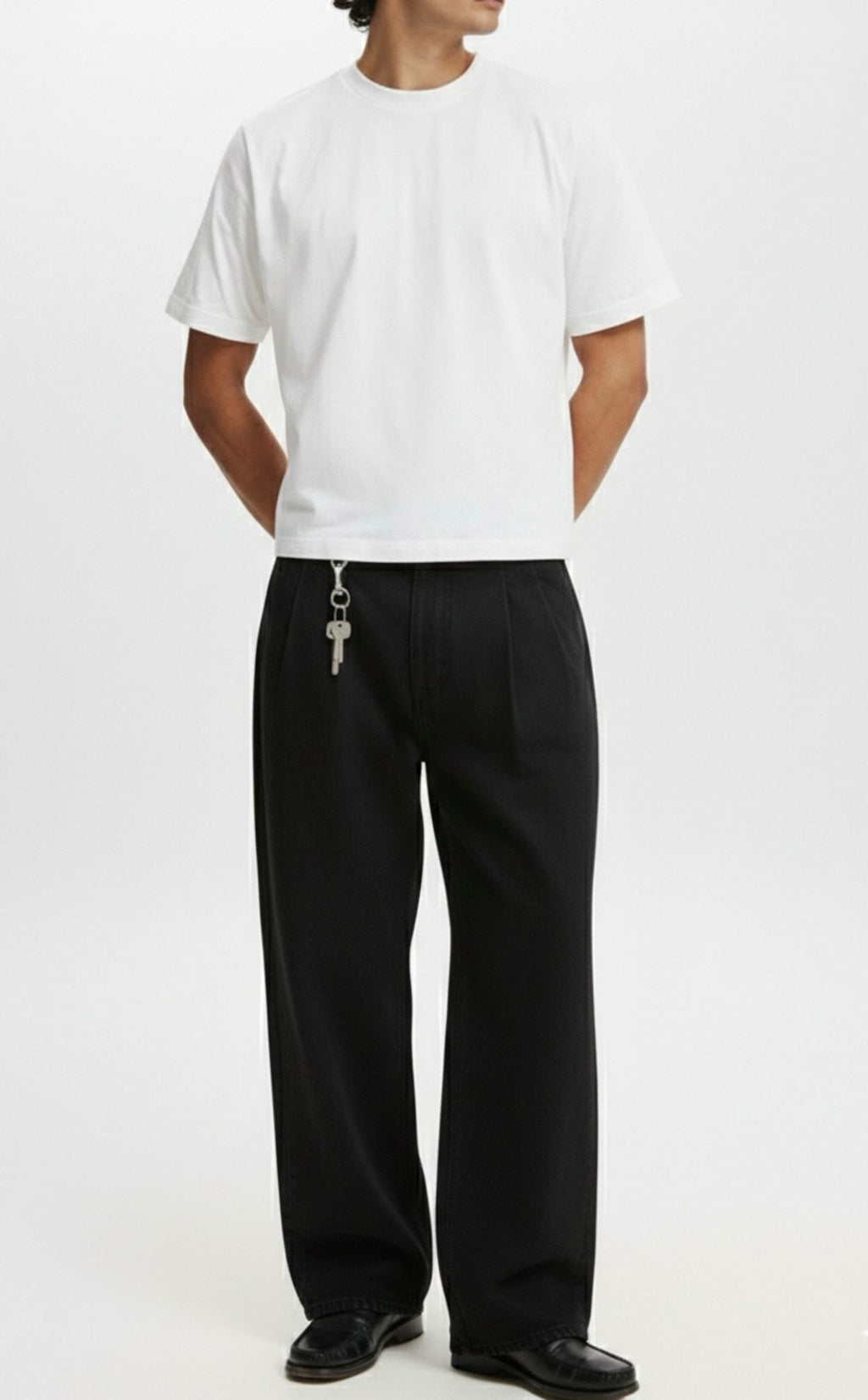 PLEATED JEANS